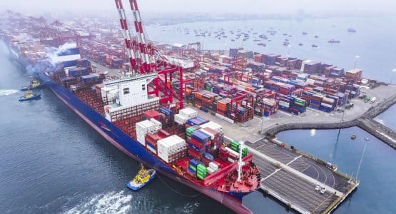 NUEVO SERVICIO DIRECTO ASIA-PERÚ: EL ROL CLAVE DEL PUERTO Y CÓMO EFRINSA LO APROVECHA